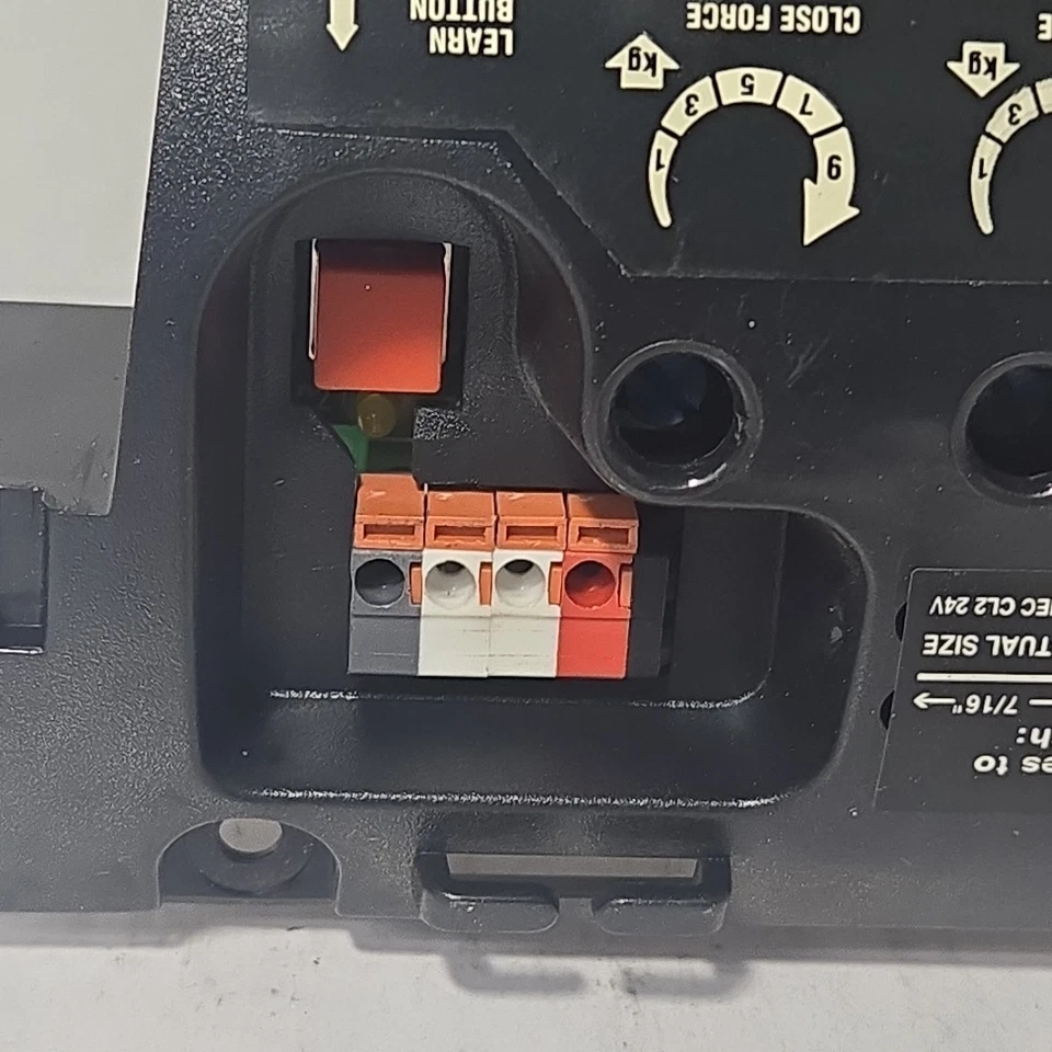 Conjunto de placa de circuito lógico receptor Sears Craftsman 41A5483-5 botón rojo de aprendizaje Foto 2 de 4