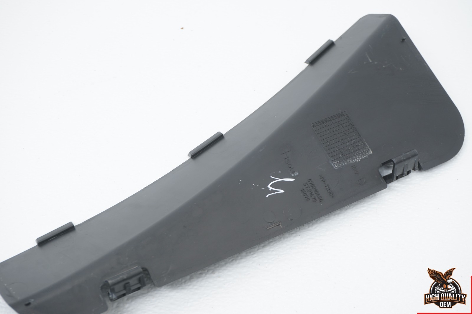 2014 - 2020 MASERATI GHIBLI OEM WINDSHIELD COWL RIGHT SIDE COVER TRIM PANEL