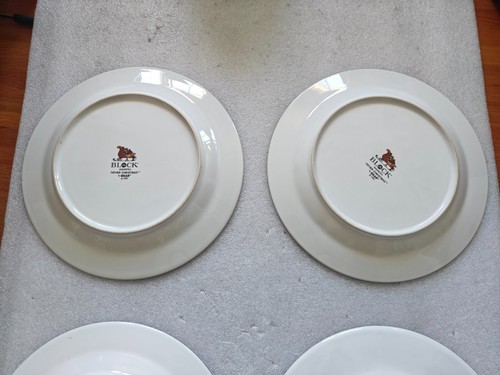 4x Block Gear Father Christmas Plaid Rim 10.5" Dinner Plates RED GREEN - Picture 15 of 16