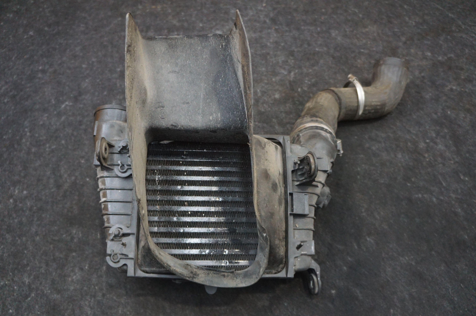 Left Turbo Intercooler OEM 3W0145803A Bentley Continental Gt Flying Spur 2003-18