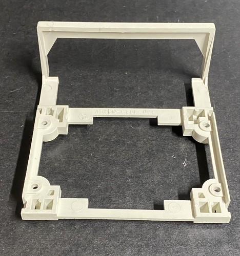 330-1343 Sun Disk Drive Mounting Bracket - Sun SPARCstation 2 - Sun-4/75 - Picture 2 of 8