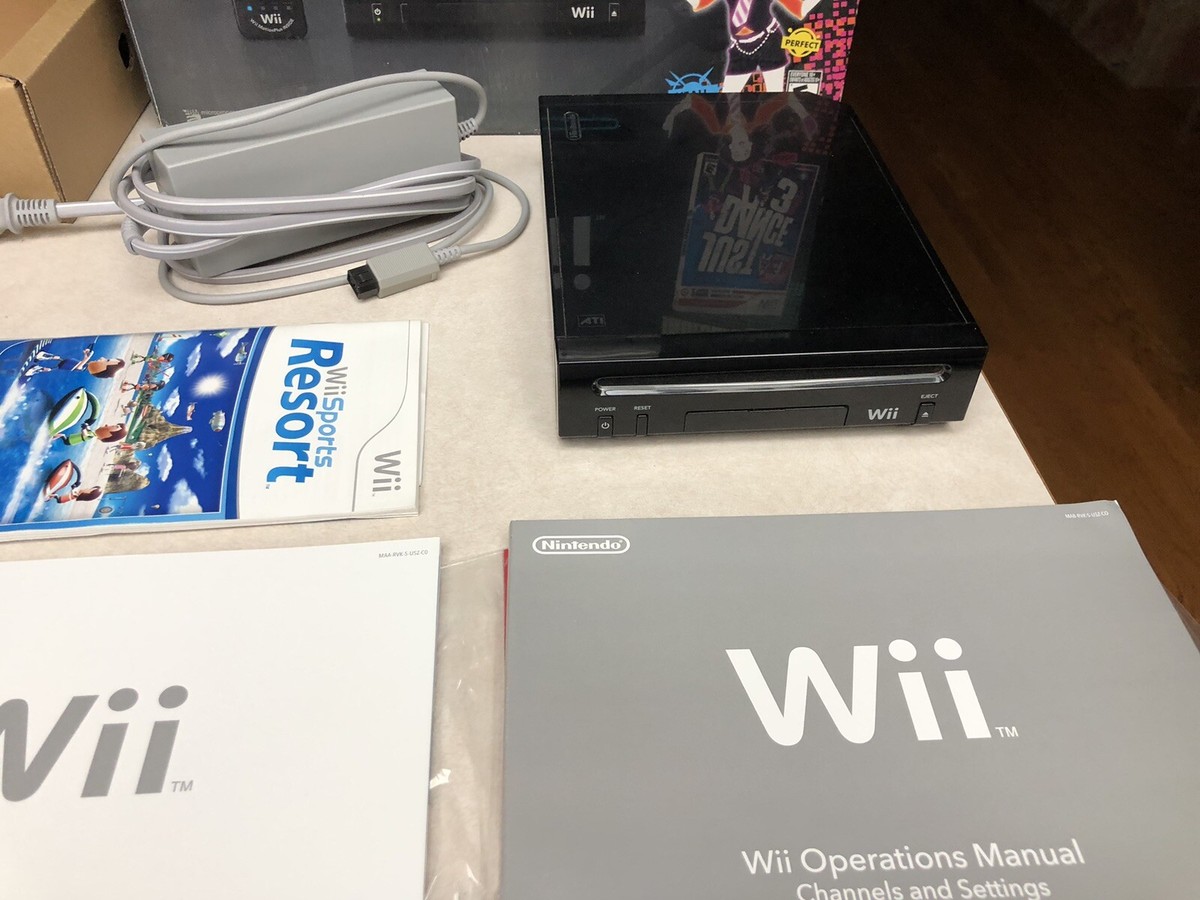 Nintendo Wii Black Console Bundle 9 Games Mario, Party, Resort