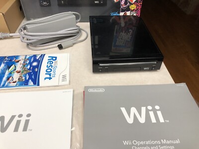 Nintendo Wii Black Console Bundle 9 Games Mario, Party, Resort