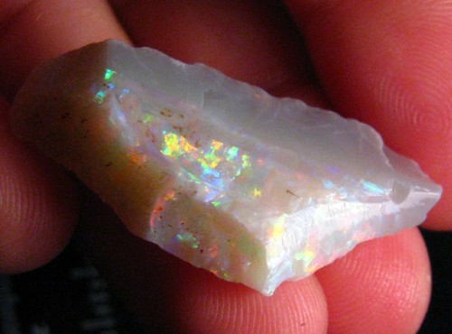 Opale Noble D'Australie - Coober Pedy, 2.40 Carats, Cabochon Multicolore, O&co
