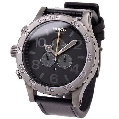 NIXON　51-30CHRONO NIXON 51-30 Chrono A083 - All Gold - 300m Water Resistant