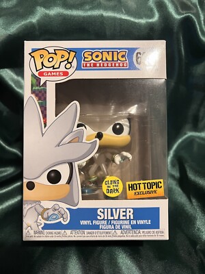 Funko Pop Silver Glow In Dark Sonic The Hedgehog 633 Hot Topic