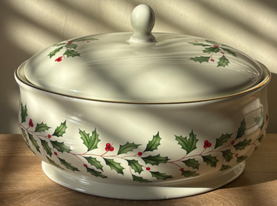 Lenox Christmas Holiday American By Design Covered Vegetable
