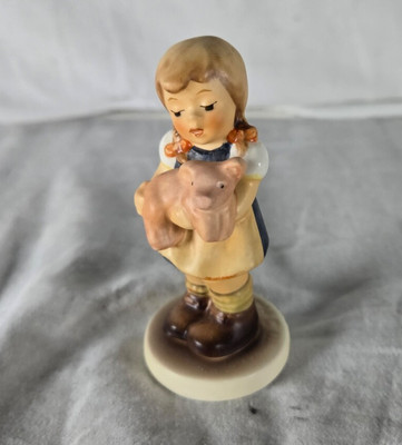 Goebel Hummel ''Pigtails'' #2052 Collectible Decorative Porcelain Action Figure