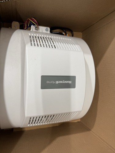 New Honeywell Home HE360D 18-Gal Whole House Evaporative Electronic Humidifier - Picture 7 of 8
