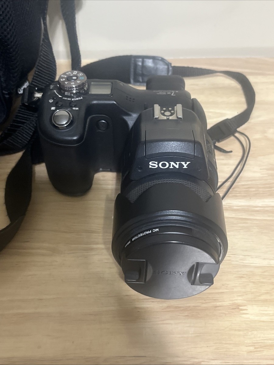 Sony Cyber-shot DSC-F828 8.0MP Digital Camera - Black for