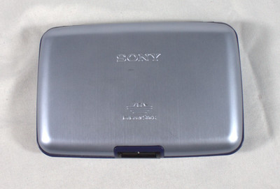 Sony Hard Carrying Case For 8x Memory Stick Cards (Original Large Version)