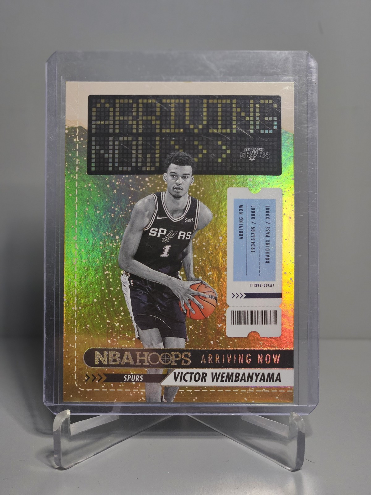 Victor Wembanyama 2023-24 NBA Hoops #26 Arriving Now Winter Holo
