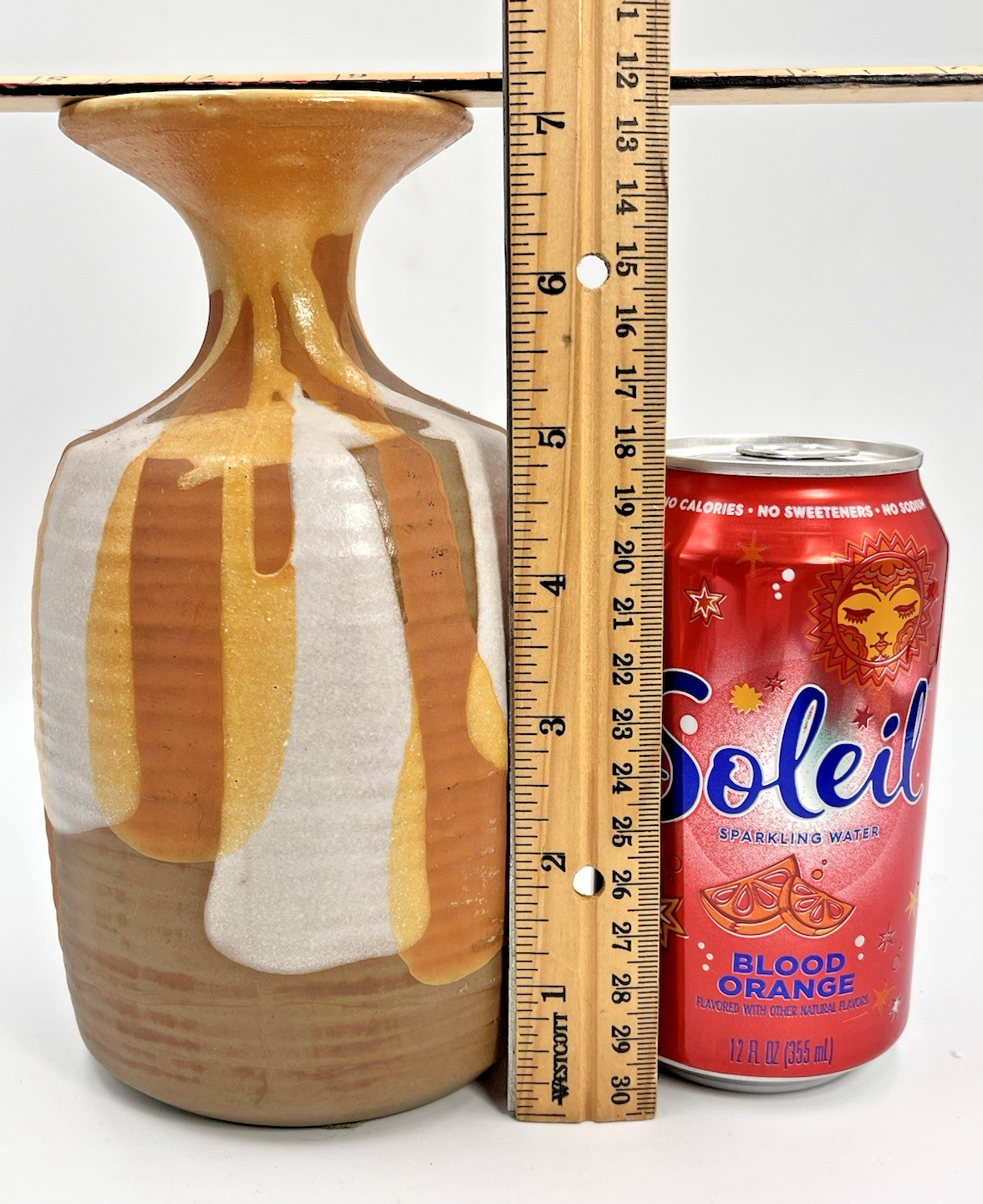 Jaru California Arts Crafts Style VTG Pottery Ribbed Dripped Glaze RS-30A 7.25"