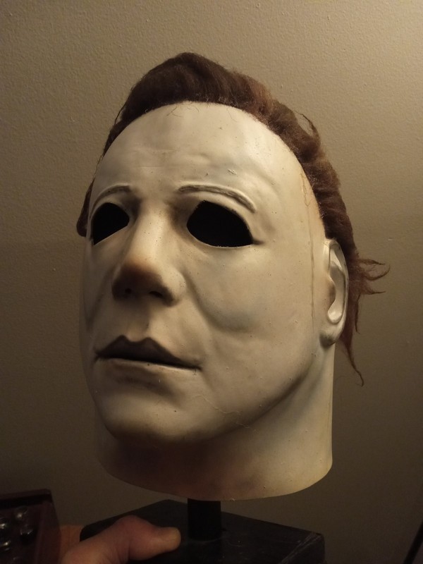 tots trick or treat studios halloween 1978 michael myers mask 
