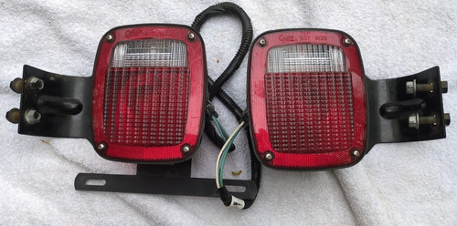 GROTE FORD TRUCK 5371/5370 L&R TAIL LIGHTS TRAILER W/WIRING HARNESS & BRACKETS