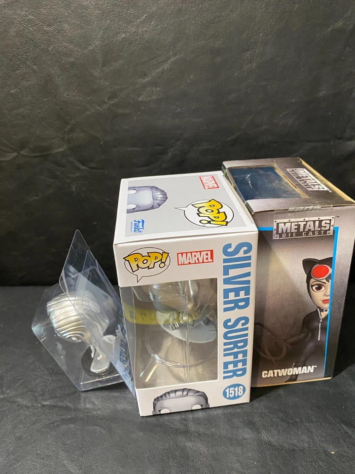 Silver Surfer Funko Pop! Figura CATWOMAN 1518 con metales fundido a presión Jada Toys Foto 4 de 4