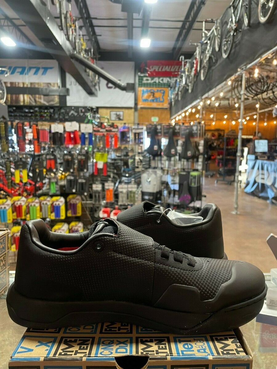 Five Ten Hellcat Pro - Size 10.5 (US) - MTB Clipless Shoes Five Ten Hellcat Pro - Size 10.5 (US) - MTB Clipless Shoes