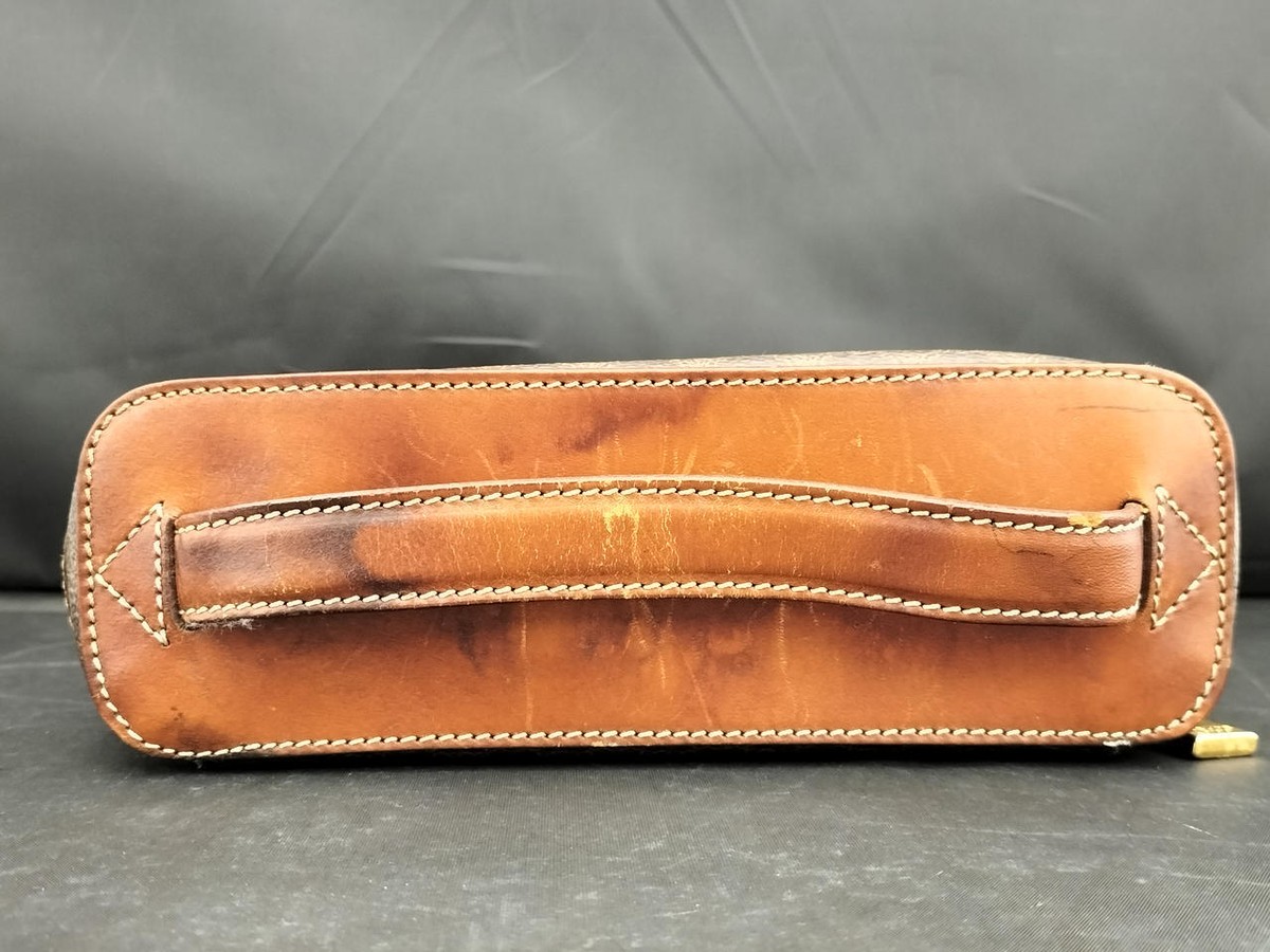 バッグ Celine Macadam Vanity Pouch Bag Brown Celine Macadam Vanity Brown Coated Canvas | Luxe Collective