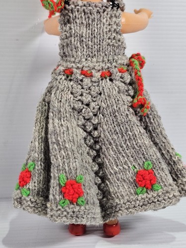 Vintage Doll Made in Hong Kong with Knitted Clothes Blonde Hair - Picture 9 of 12