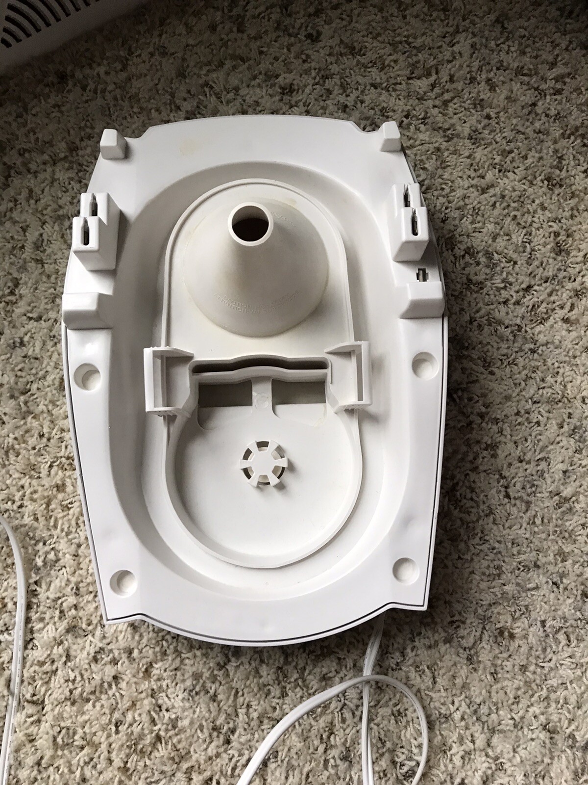 Honeywell HWM-450 Warm Mist Humidifier, water tank damaged