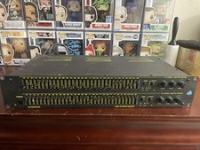 AB INTERNATIONAL MODEL 231 GRAPHIC EQUALIZER DUAL 31 BAND