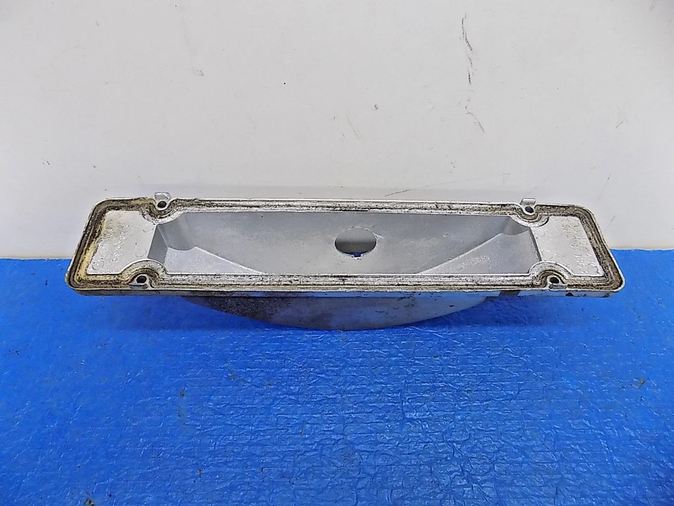 Carcasa de luz trasera Buick Riviera 1963-1964 Foto 3 de 4