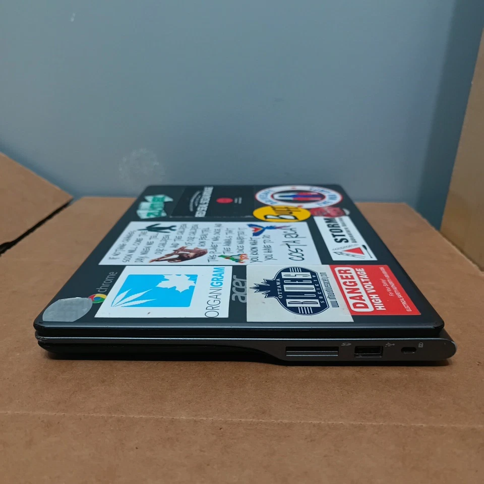 Acer C720-2800 ZHN Chromebook 64GB M.2 NGFF SSD Gray Celeron 2955U 4GB RAM - Image 2 of 4