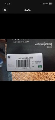 Ladies White Vionic Sneakers Size 9W - NEW