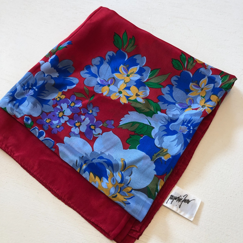 Vintage Jacqueline Ferrar rot 100 % Seide Schal 34" quadratisch blau Blumen Made in Japan - Bild 12 von 13