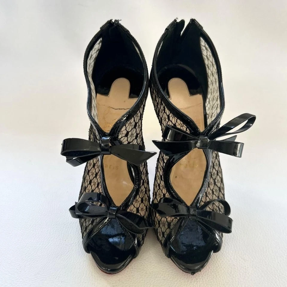 Muy buenos botines Christian Louboutin charol de encaje tacón alto negros para mujer talla 35 Foto 3 de 4