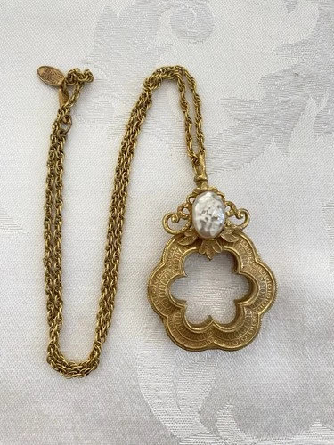 Vtg Miriam Haskell Baroque Pearl Gold Tone Magnifying Glass Necklace RARE