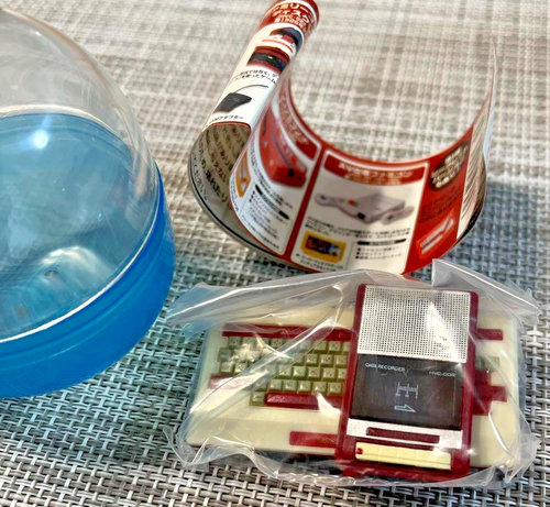 Nintendo Famicom Mini Figure Set – History Collection – Japanese Gashapon Toy - Picture 7 of 12
