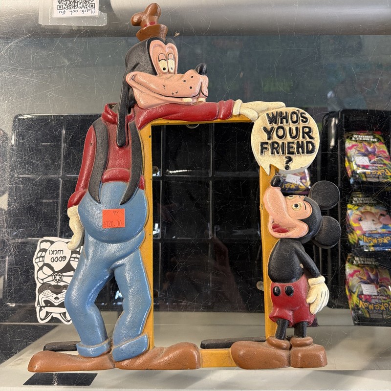 DISNEY Goofy and Mickey Mouse Cast Iron Painted Picture Holder vintage 