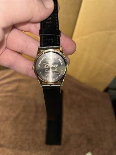 The Disney Channel Special Edition Backwards Goofy Baseball Watch - Picture 4 of 17