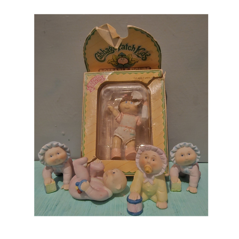 Cabbage Patch Kids Poseable Figure 1984 Second Edition 5pc Lot w/ COA & Box