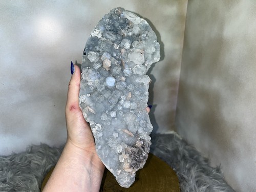 Diamante apofilita y estilbita sobre calcedonia azul, minerales de zeolita mixtos - Imagen 11 de 14