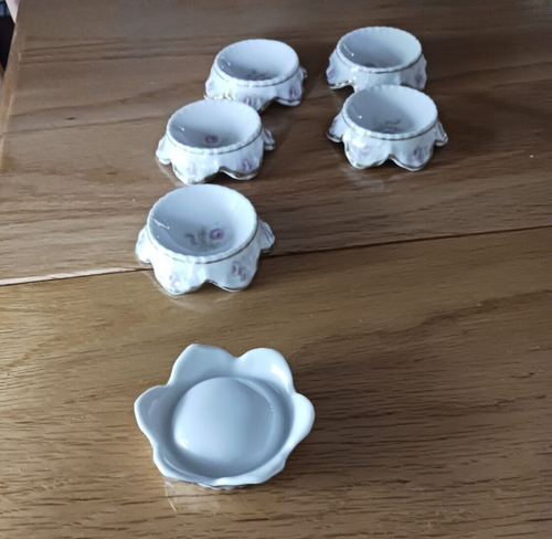 6 Vintage Porcelain Open Salts with Pink Flowers & Gold Trim - Picture 4 of 7