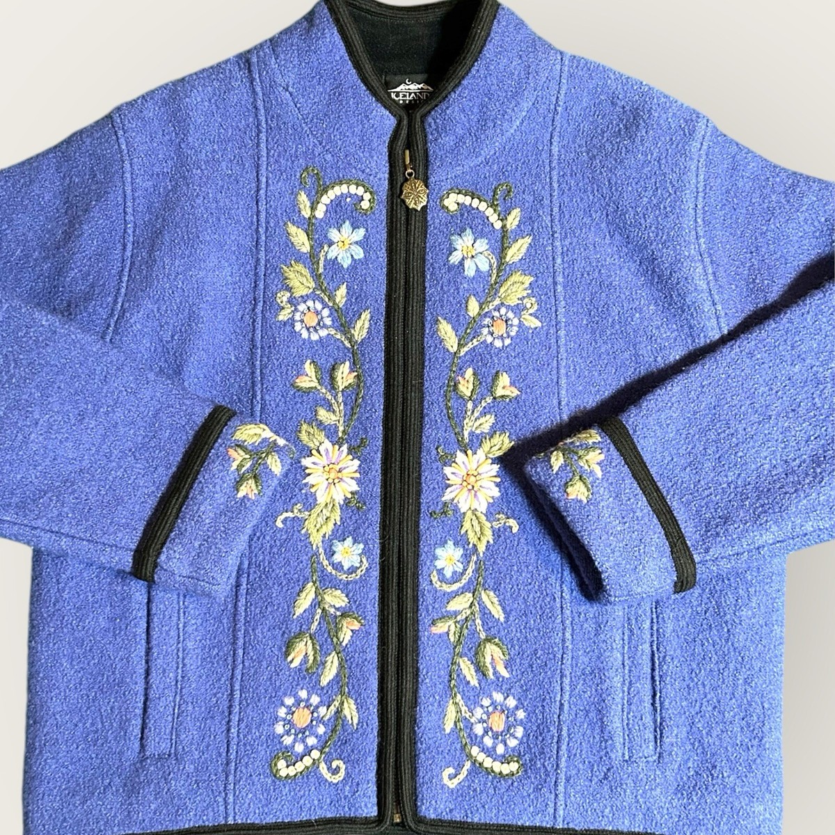 Icelandic Design Woman's Medium Purple Wool Embroidered Icelandic Design Woman's Medium Purple Wool Embroidered