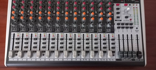 Behringer Xenyx X2442 USB - Imagen 7 de 12