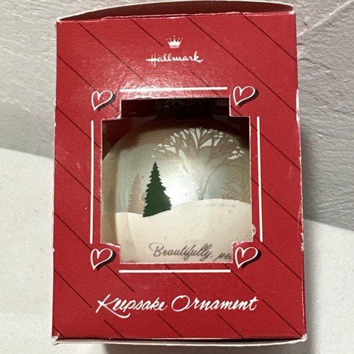 Hallmark 1987 "Love Is Everywhere" Glass Ball Ornament - Picture 2 of 11