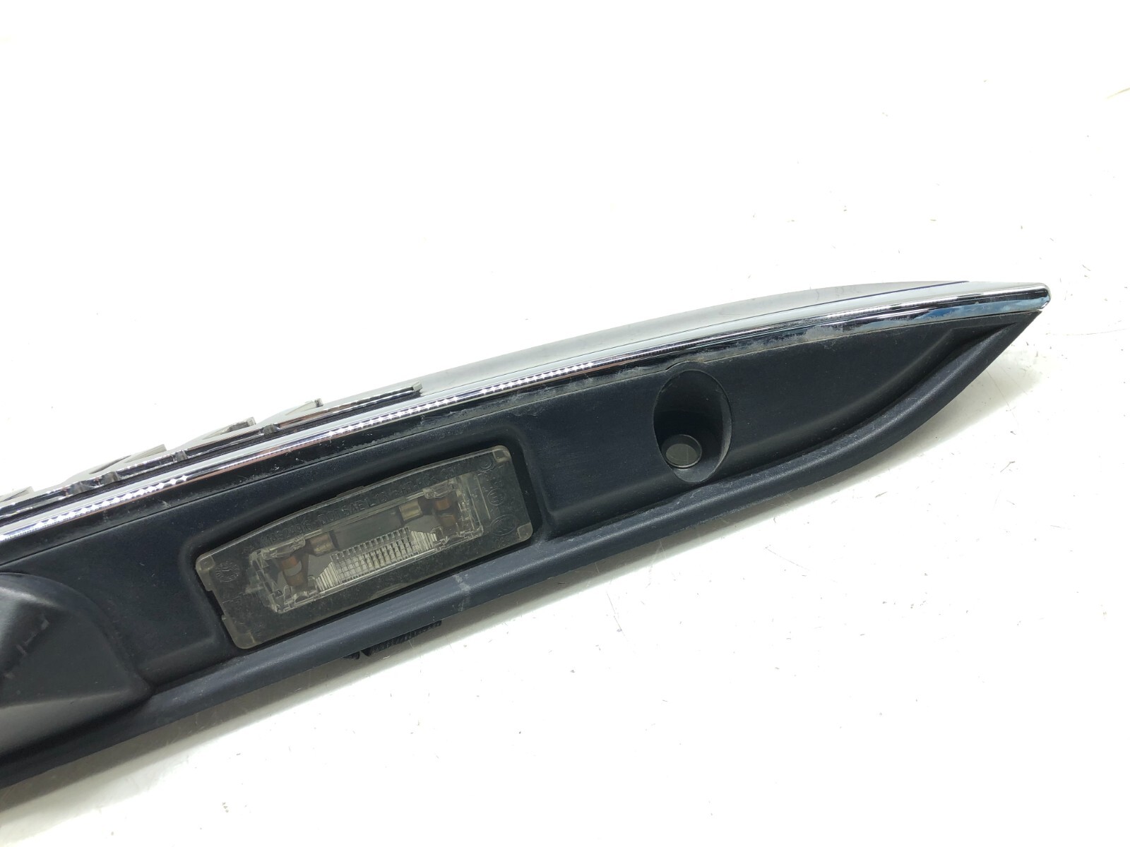 2014-2017 MASERATI GHIBLI REAR TRUNK LID CAMERA MOLDING TRIM PANEL OEM 406 BLUE.