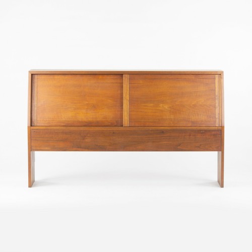 1950s George Nakashima Studio Full Size Dovetailed Walnut Headboard Bed Cabinet - Picture 7 of 12