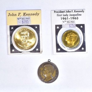 Lot-of-3-John-F-Kennedy-Commemorative-Coins-Medals-137