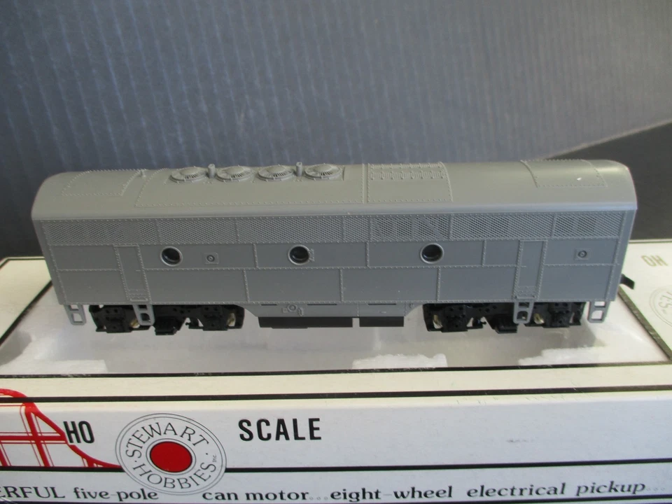 Stewart Undecorated F3B Phase II Body Chassis Frame & Trucks HO Scale No Motor - Image 3 of 4