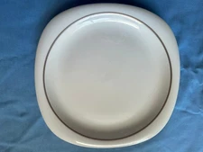 ROSENTHAL Studio Line SUOMI LANKA Platinum Rim Dinner Plate....9.5 in X 9.5 in