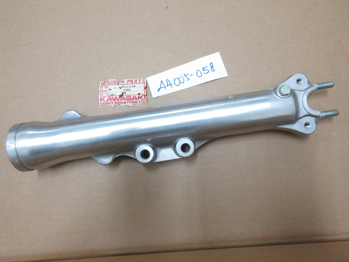 Kawasaki KZ400 Z400 Front Fork Tube L/R 74-77 NOS COVER 44005-058