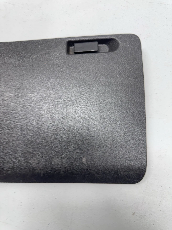 Hummer H3 2006-2010 compartimento de almacenamiento trasero cubierta de puerta plástico derecho 06-10 S2 Foto 2 de 4