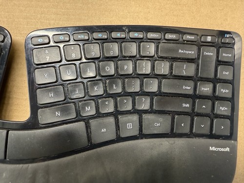 Microsoft Sculpt Ergonomic Keyboard, Model 1559, With USB Dongle Receiver - Picture 10 of 14