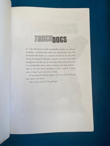 Truck Dogs Graeme Base HB/DJ 2003 1st Edition - Picture 4 of 4