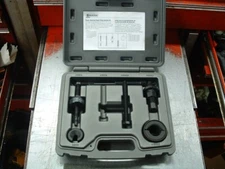 NAPA POWER STEERING PUMP PULLEY SERVICE KIT WITH CARRY CASE 41560 LIKE NEW